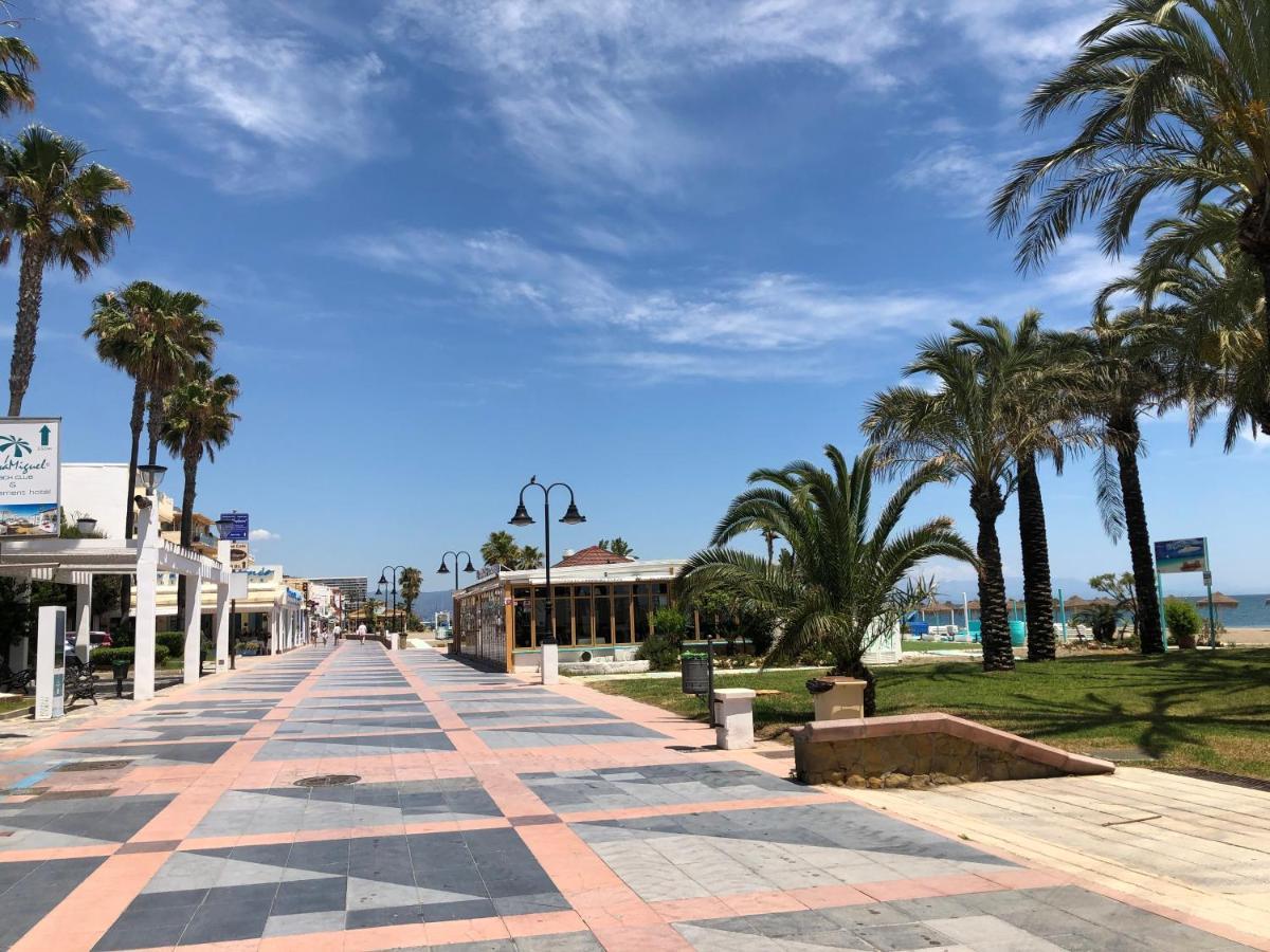 Carihuela Beach Apartment, 2Nd Line Торемолинос Екстериор снимка